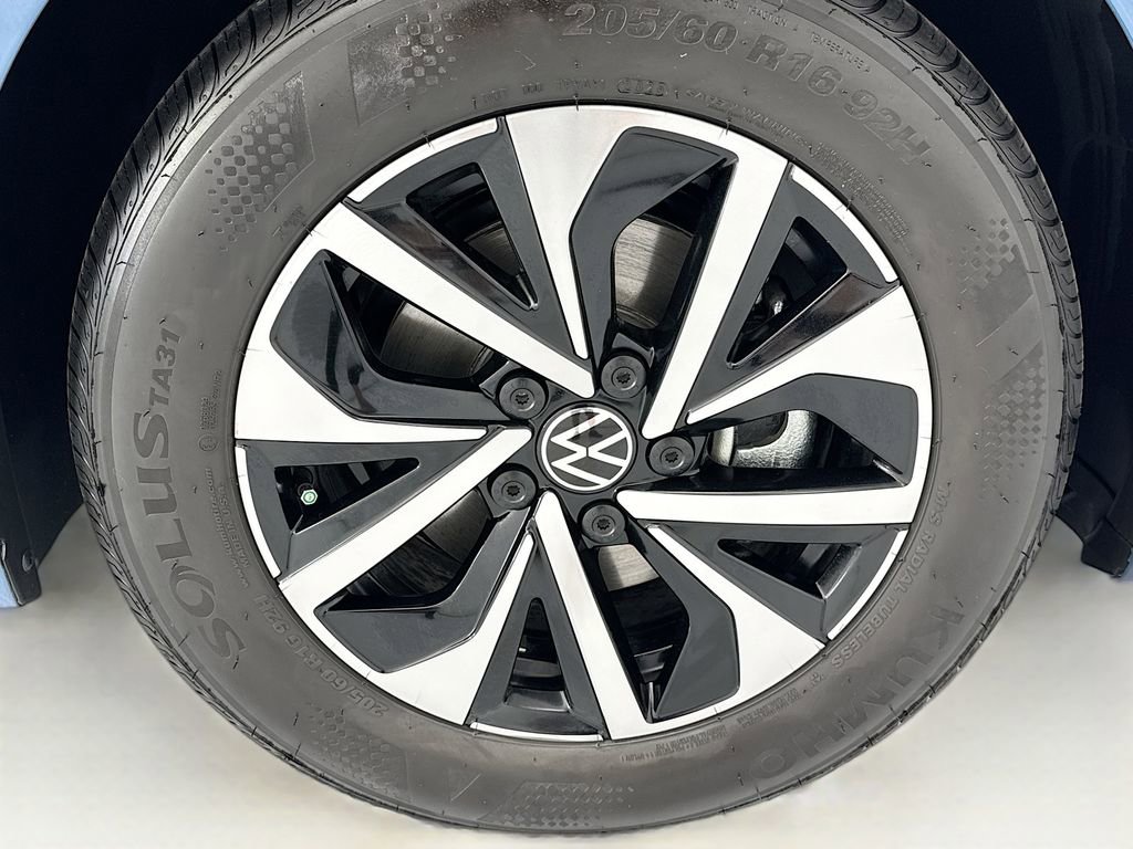 Used 2025 Volkswagen Jetta S image 30