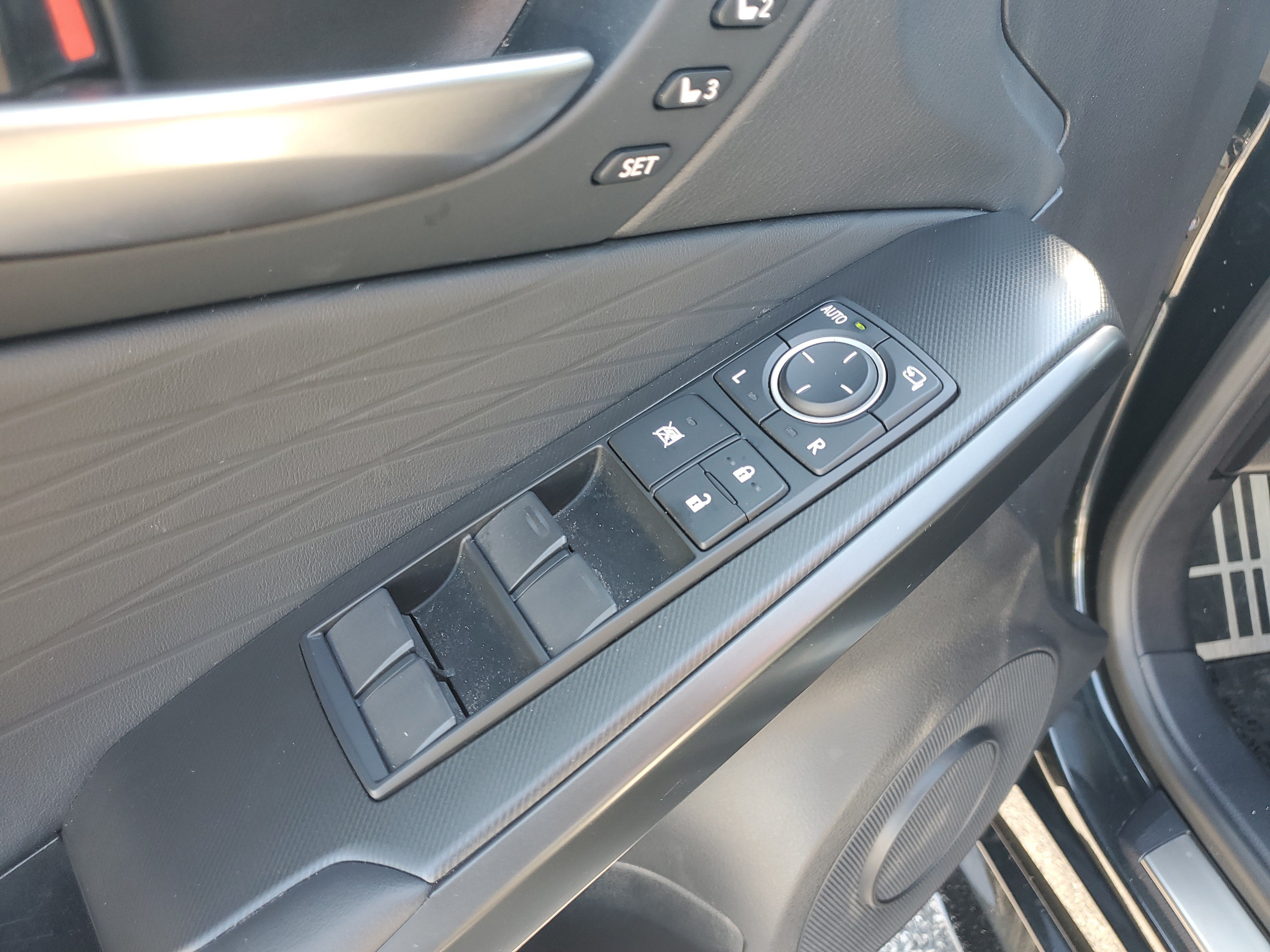Used 2025 Lexus IS 350 F Sport w/ Navigation Package RWD image 24