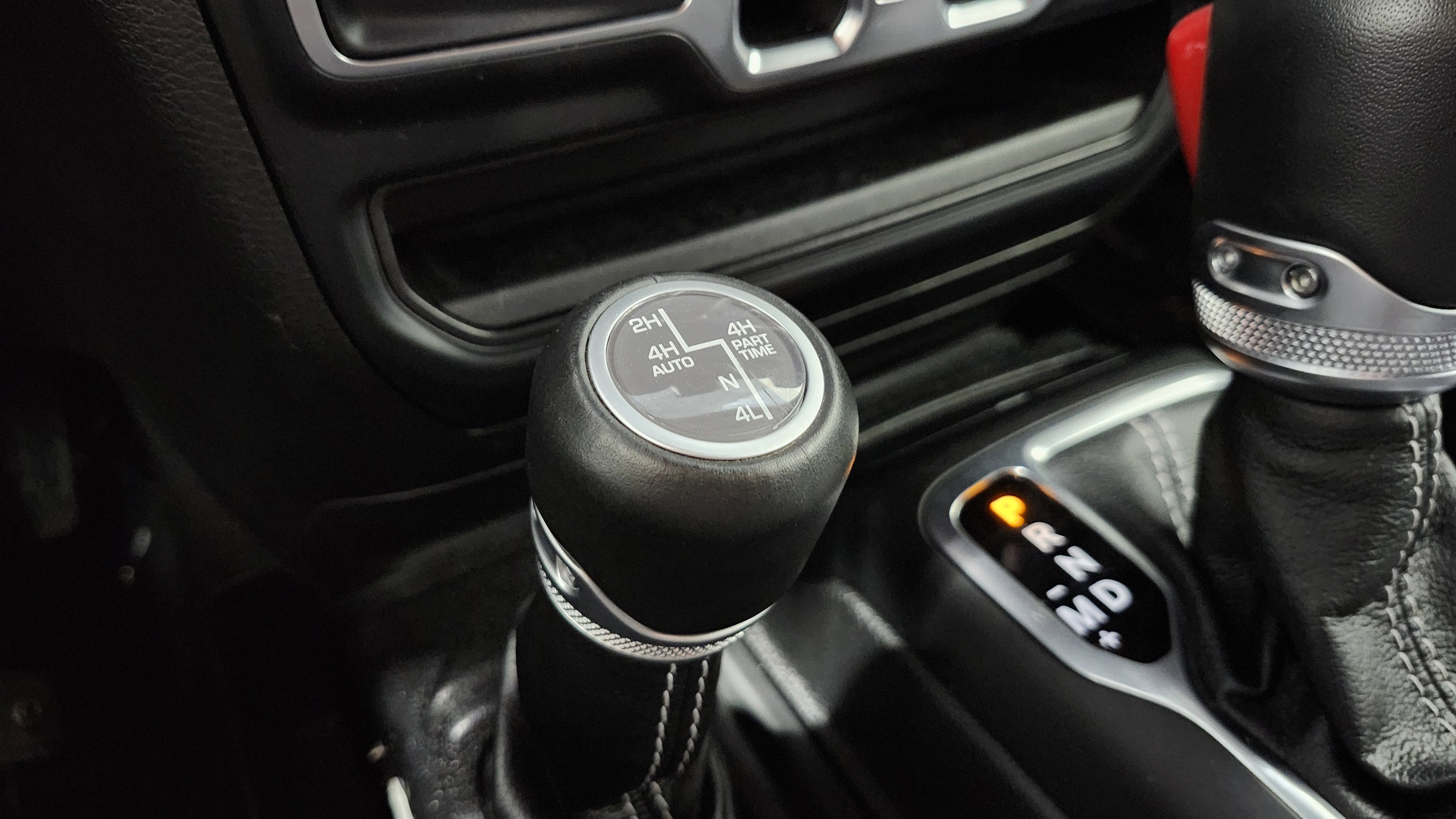 Used 2022 Jeep Wrangler Unlimited Sahara w/ Cold Weather Group image 11