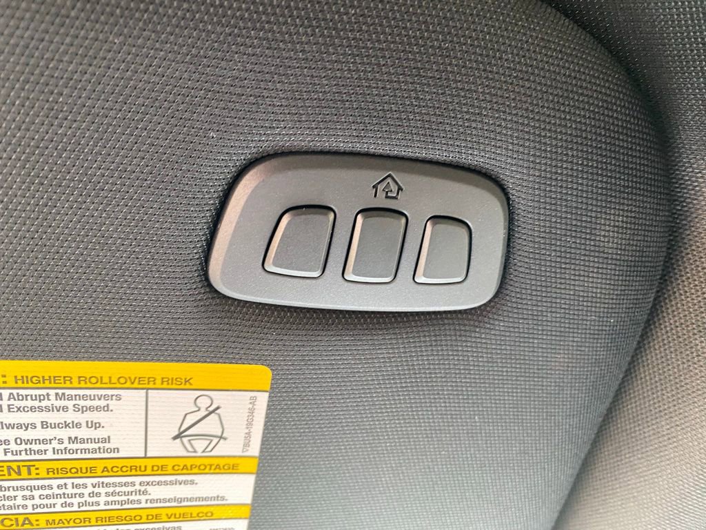 New 2025 Ford F150 Lariat w/ Equipment Group 501A Mid image 28