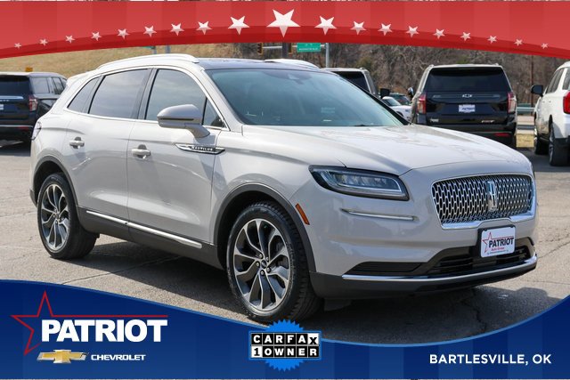 Used 2021 Lincoln Nautilus Reserve image 1