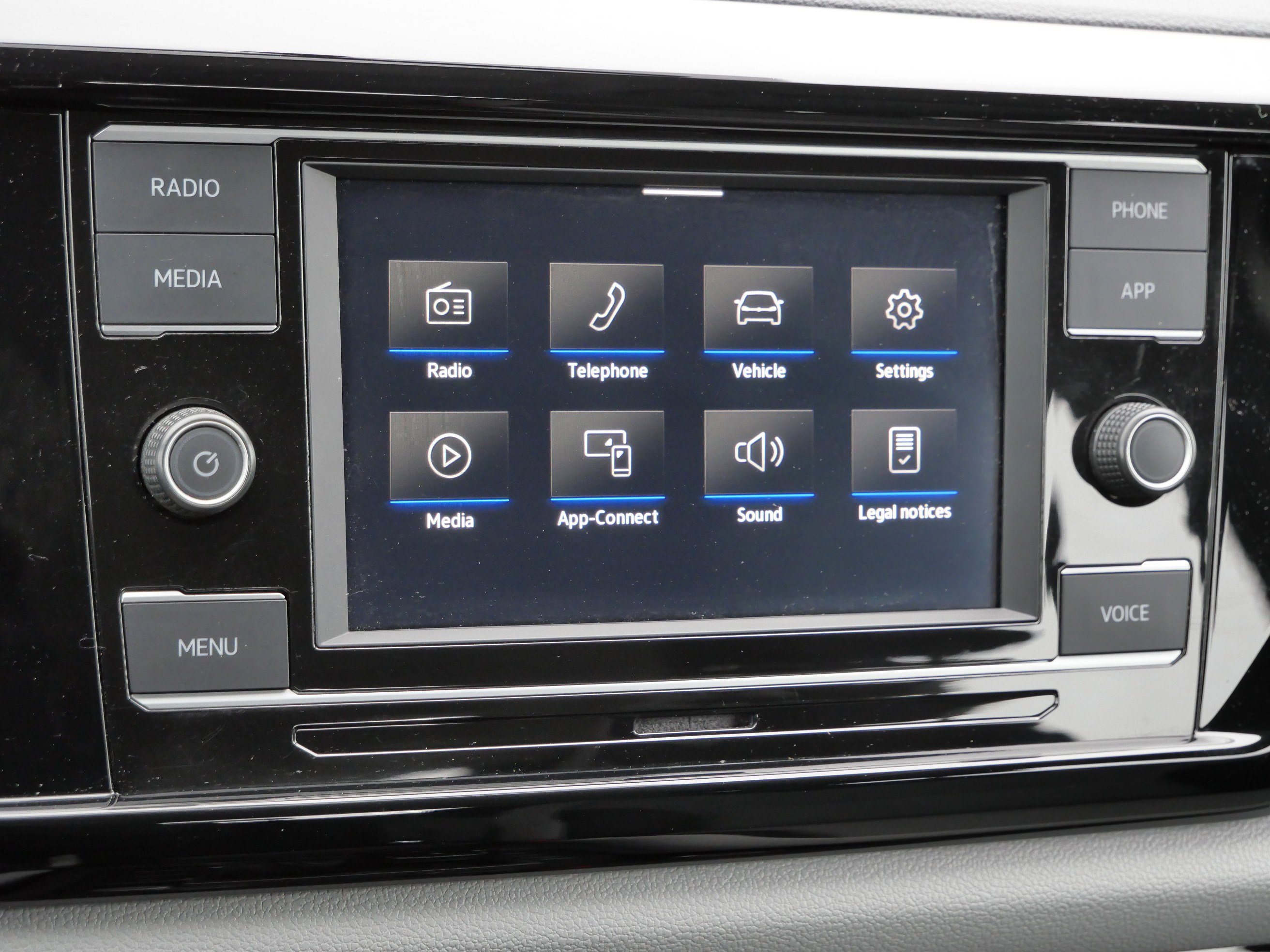 Certified 2022 Volkswagen Taos S image 23