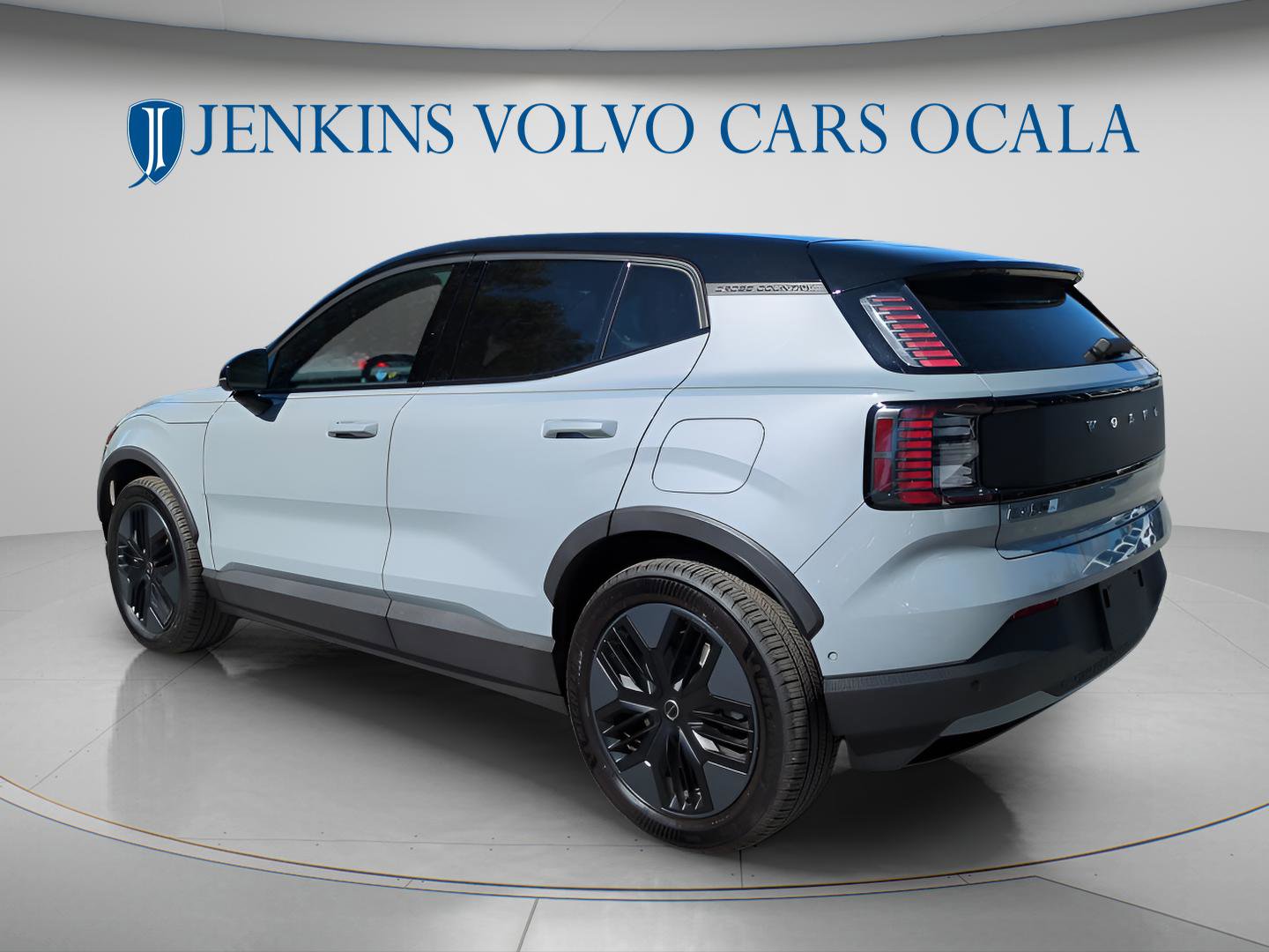 New 2026 Volvo EX30 Cross Country Ultra image 5