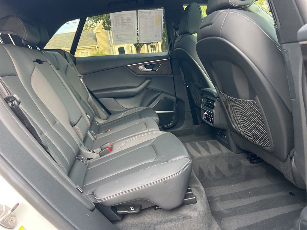 Used 2022 Audi Q8 Premium Plus w/ Premium Plus Package image 25
