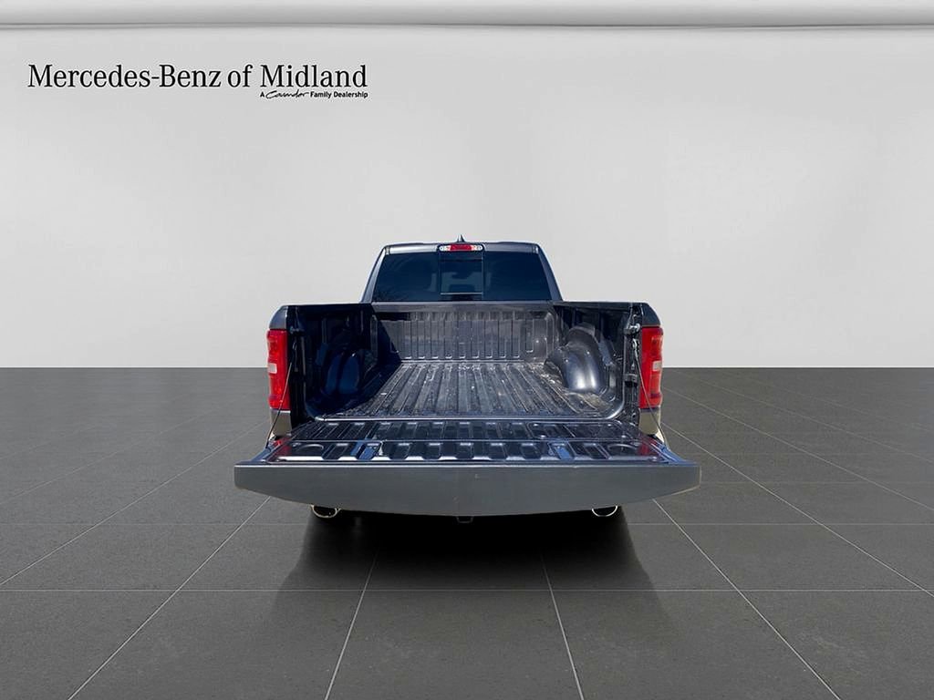 Used 2026 RAM 1500 Laramie AWD/4WD image 11