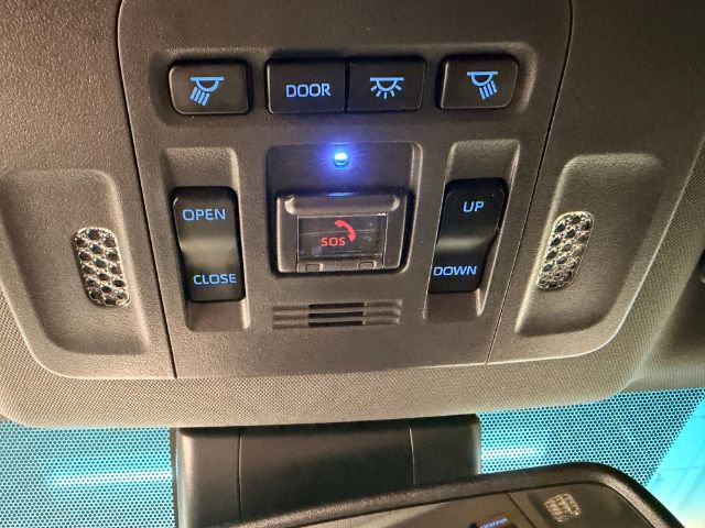 Used 2022 Toyota Avalon XLE w/ Moonroof Package image 49