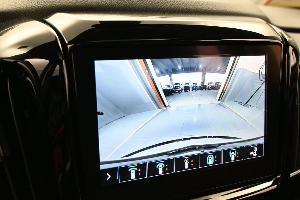 Used 2021 Chevrolet Traverse Premier w/ Redline Edition FWD image 20