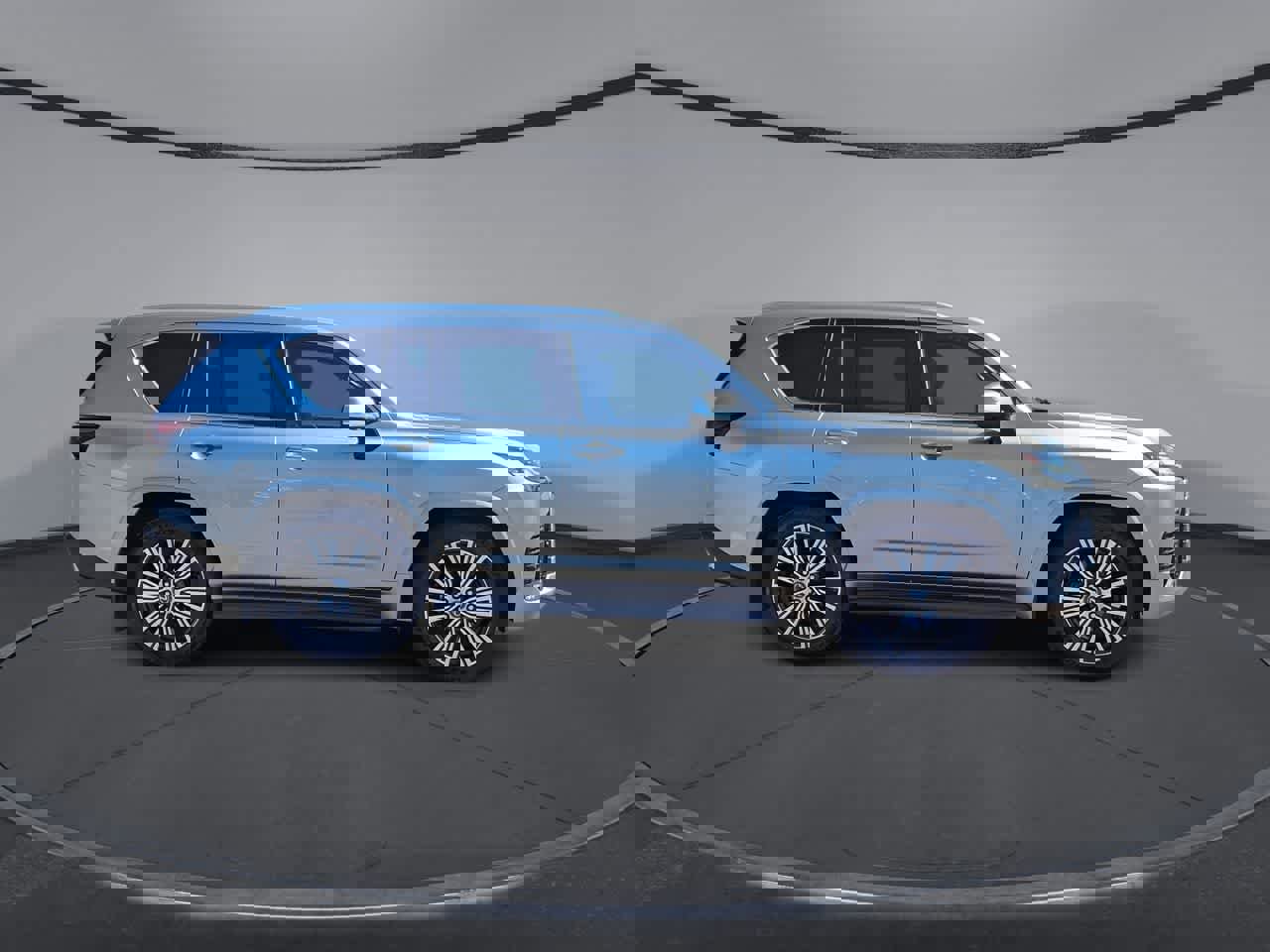 Used 2025 Lexus LX 600 4WD w/ Accessory Package (2T) image 9