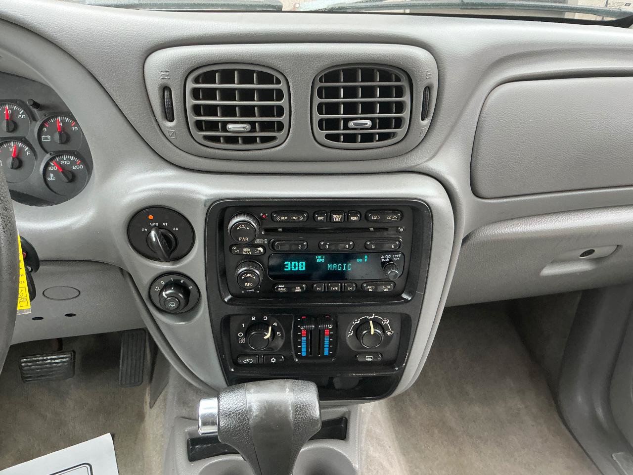 Used 2007 Chevrolet TrailBlazer LS AWD/4WD image 15