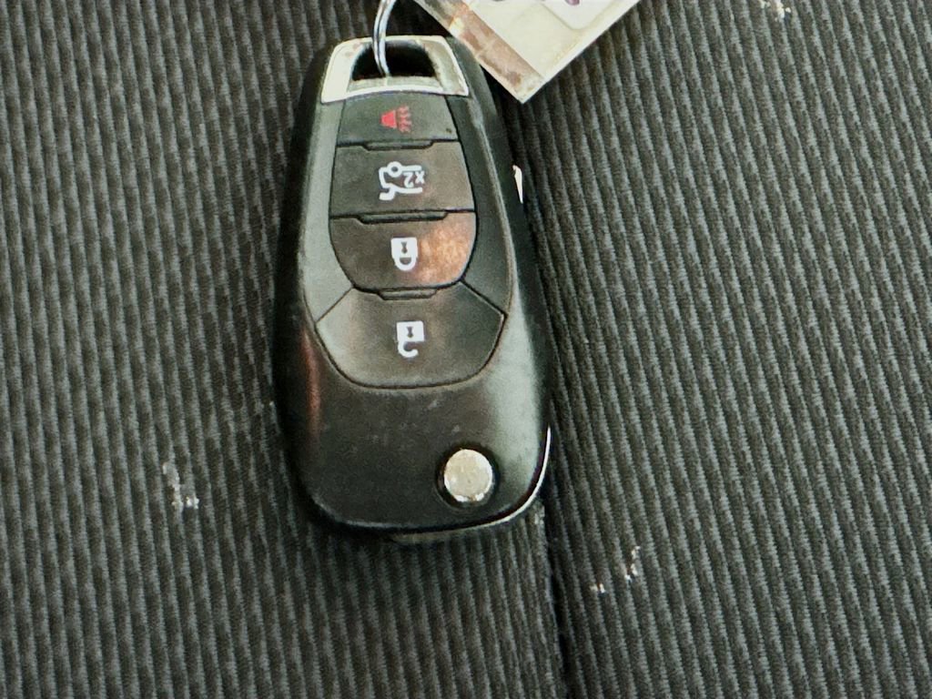 Used 2018 Chevrolet Cruze LT image 34