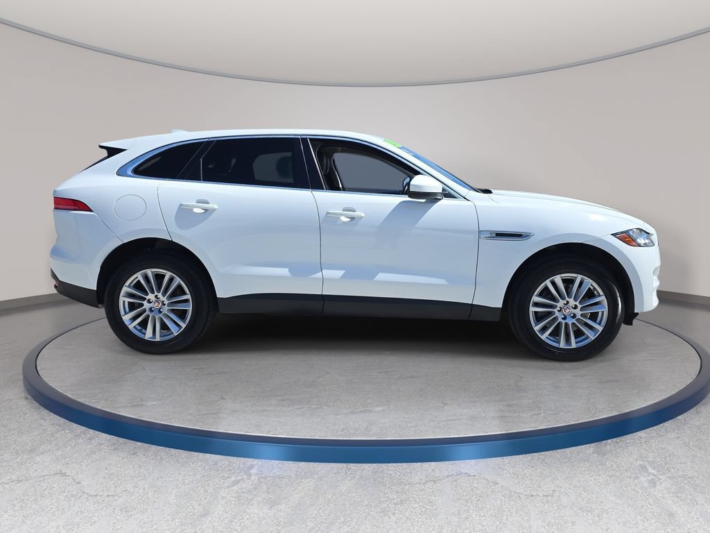 Used 2019 Jaguar F-PACE Prestige AWD/4WD image 5