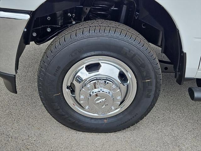 New 2026 RAM 3500 Tradesman AWD/4WD image 43
