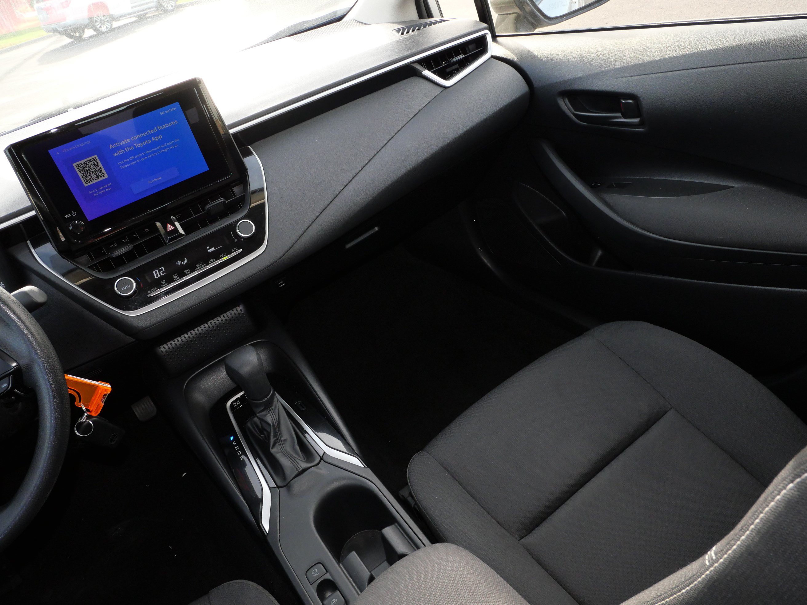Certified 2025 Toyota Corolla LE FWD image 10
