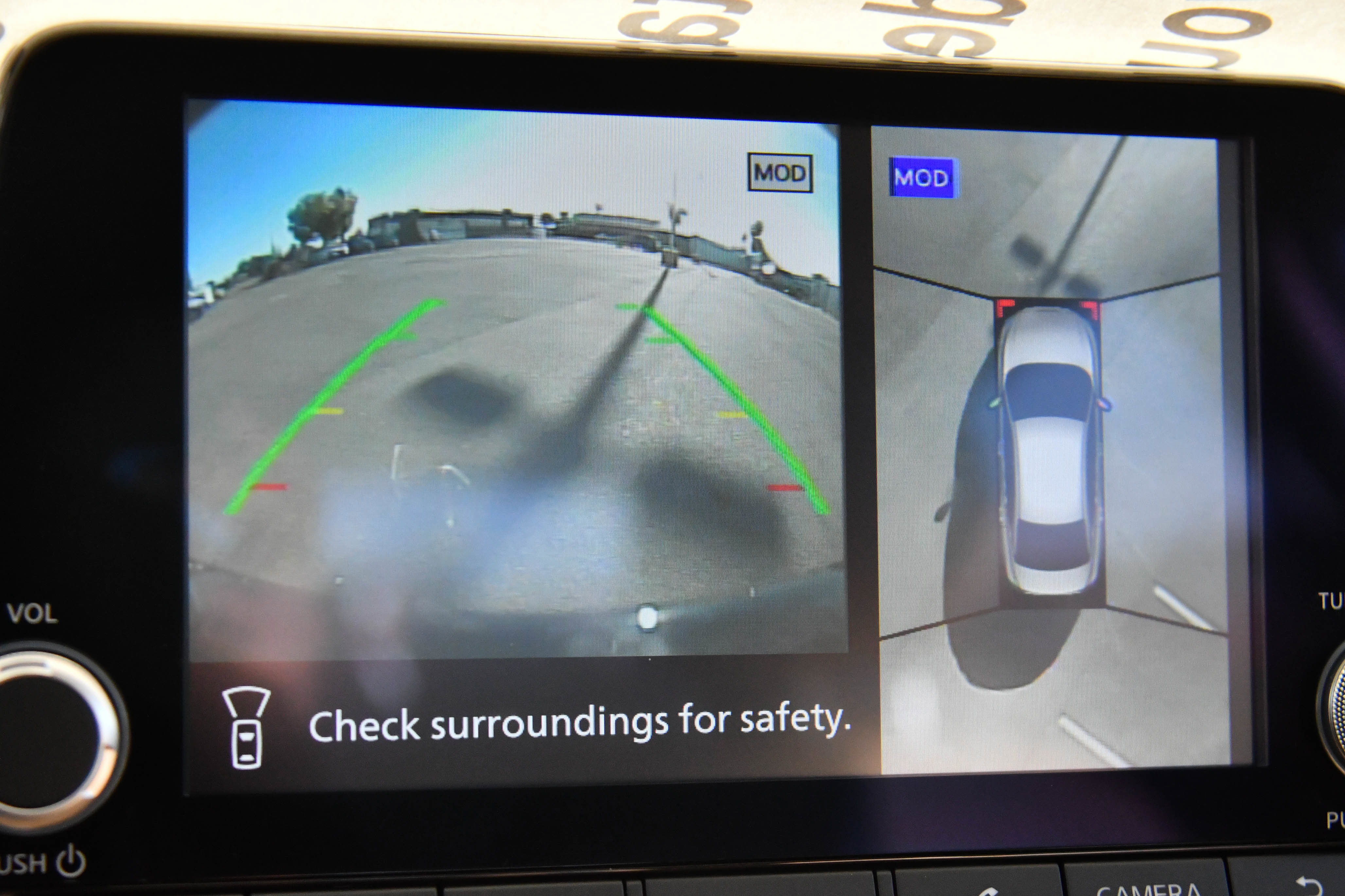 Used 2025 Nissan Sentra SV w/ SV Premium Package FWD image 23