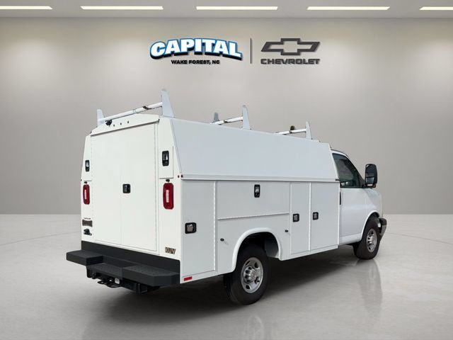 New 2025 Chevrolet Express 3500 w/ Power Convenience Package RWD image 5