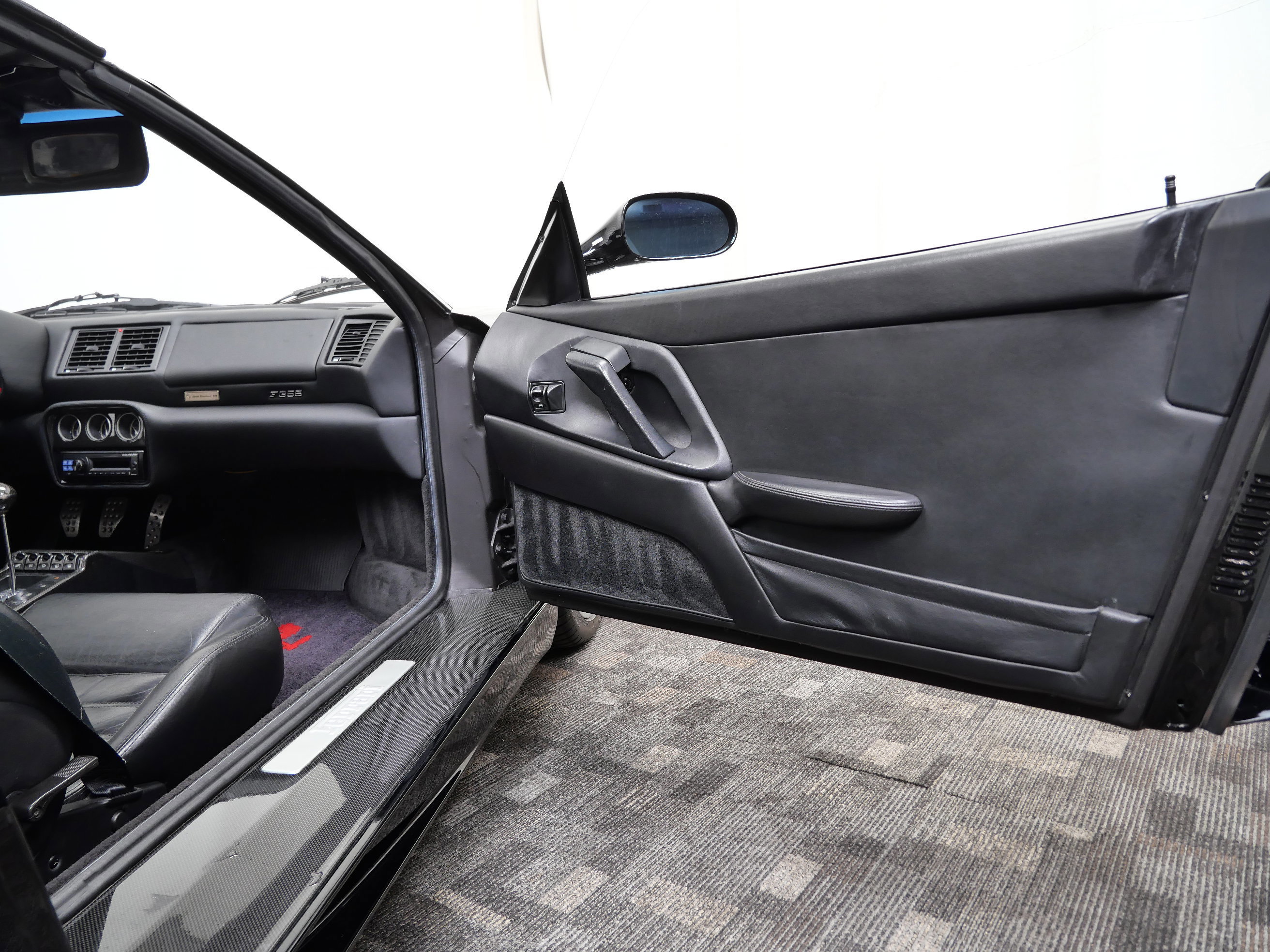 Used 1999 Ferrari F355 Spider RWD image 14