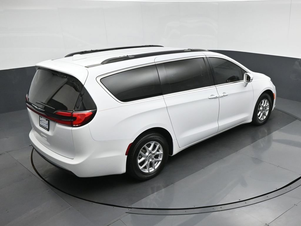 Used 2022 Chrysler Pacifica Touring-L image 81