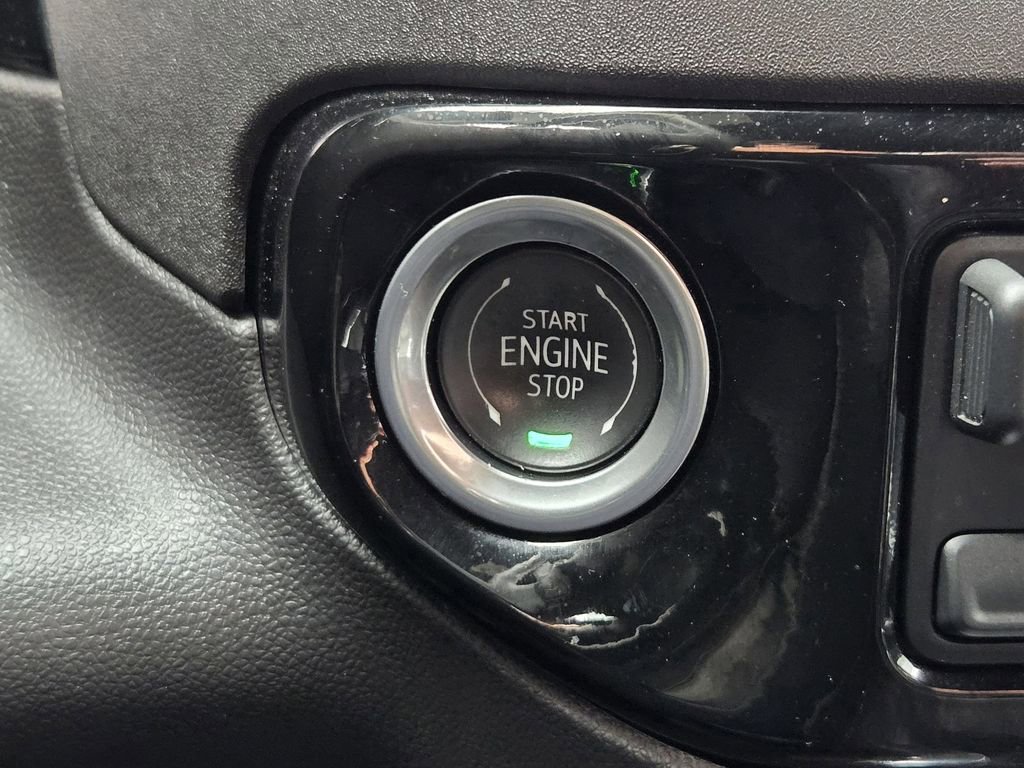 Used 2024 Chevrolet Silverado 1500 High Country w/ High Country Premium Package image 21