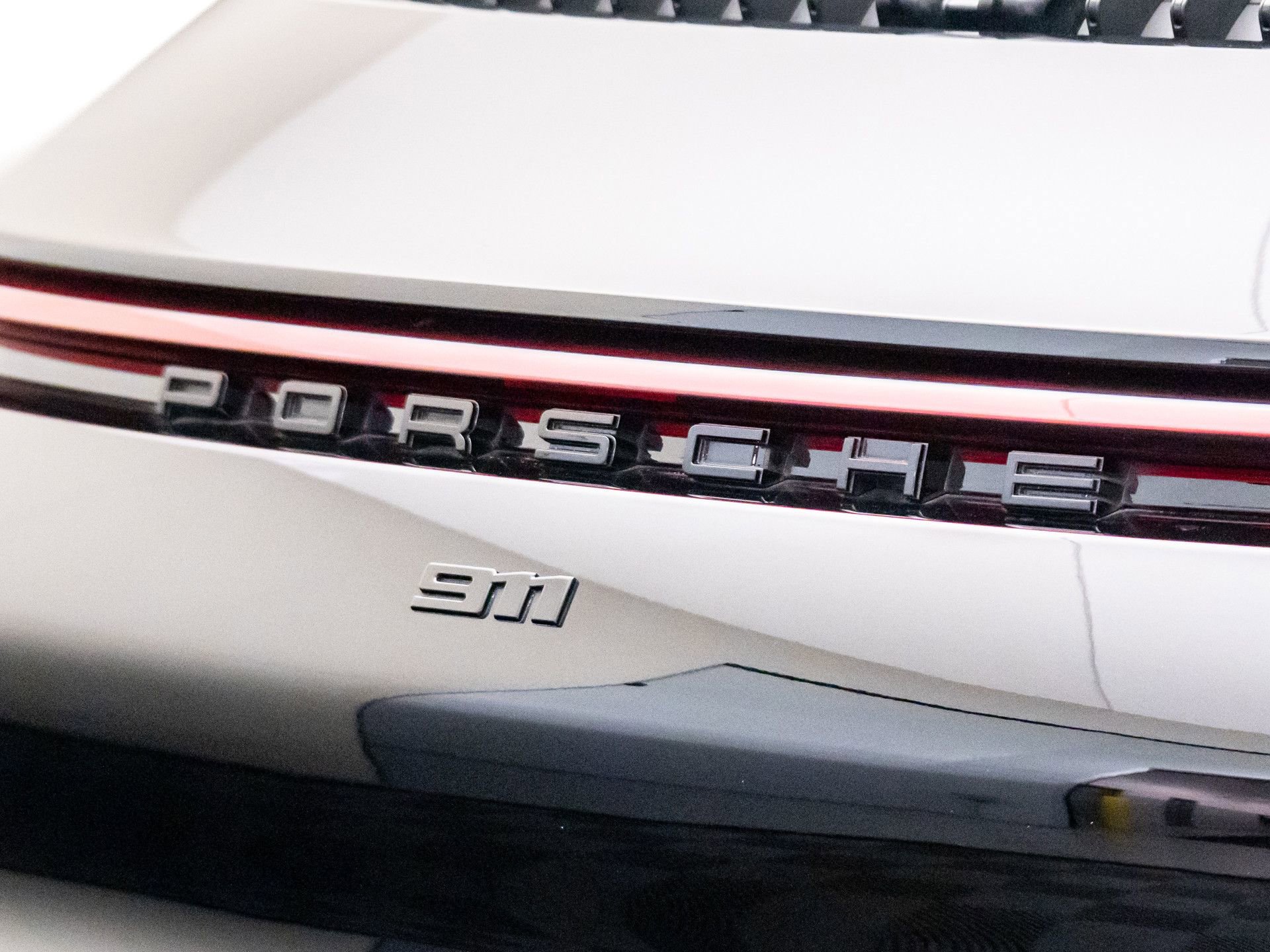 Certified 2020 Porsche 911 Carrera S image 31