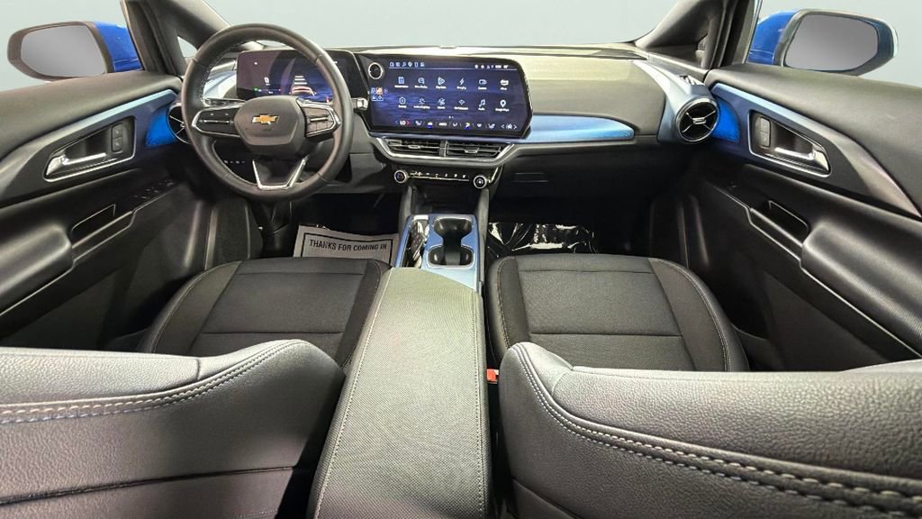 Used 2025 Chevrolet Equinox EV LT w/ Convenience Package FWD image 32