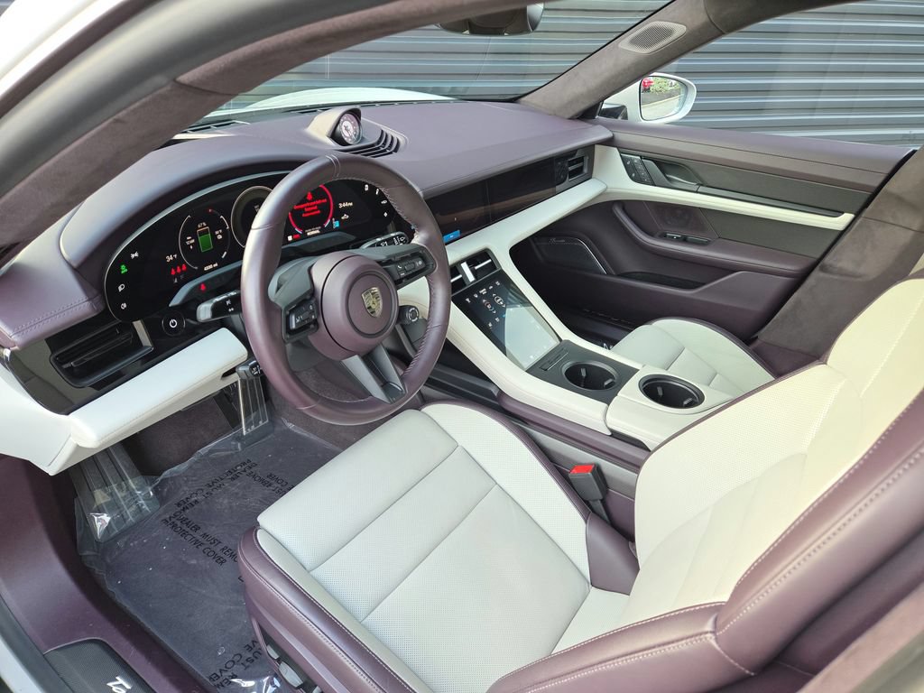 Certified 2025 Porsche Taycan Turbo AWD/4WD image 4