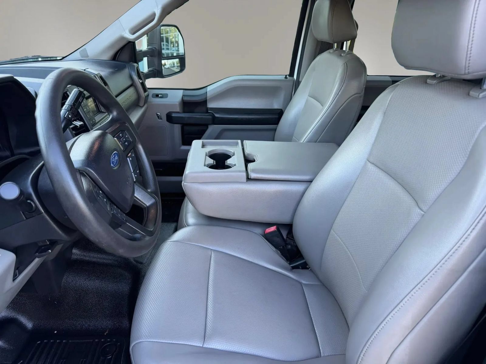 Used 2020 Ford F250 XL w/ Power Equipment Group AWD/4WD image 2
