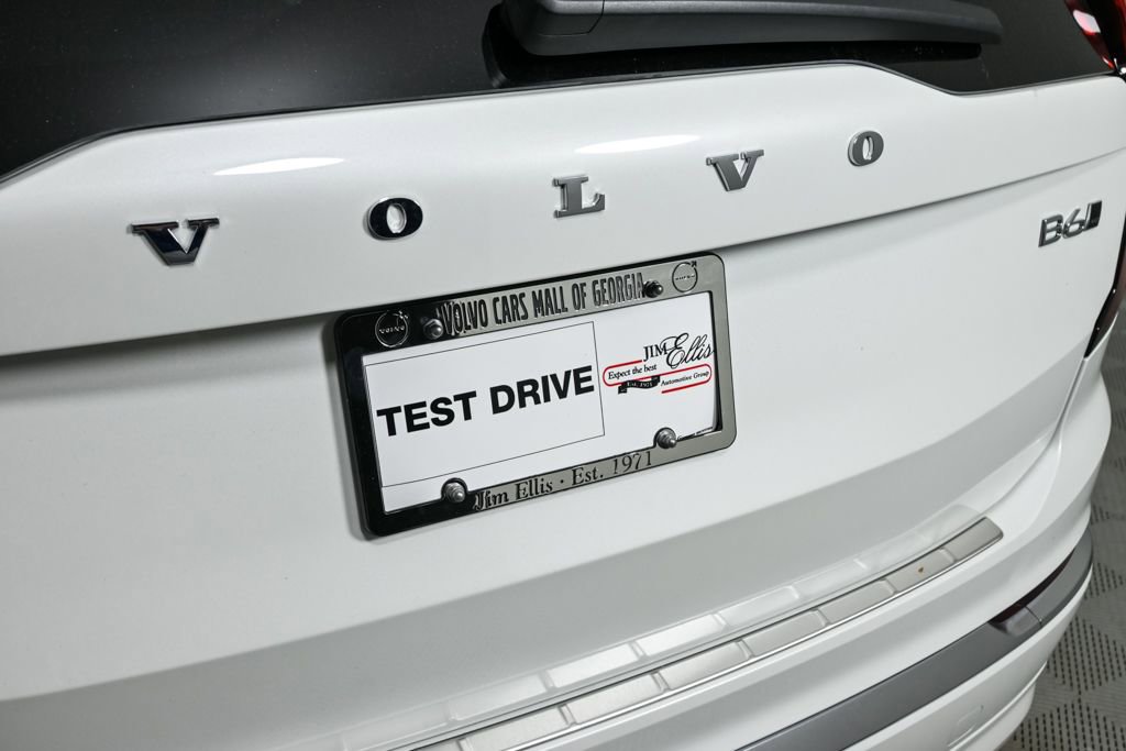 New 2026 Volvo XC90 B6 Plus w/ Protection Package Premier image 38