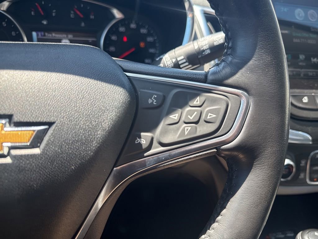 Used 2018 Chevrolet Equinox Premier AWD/4WD image 18