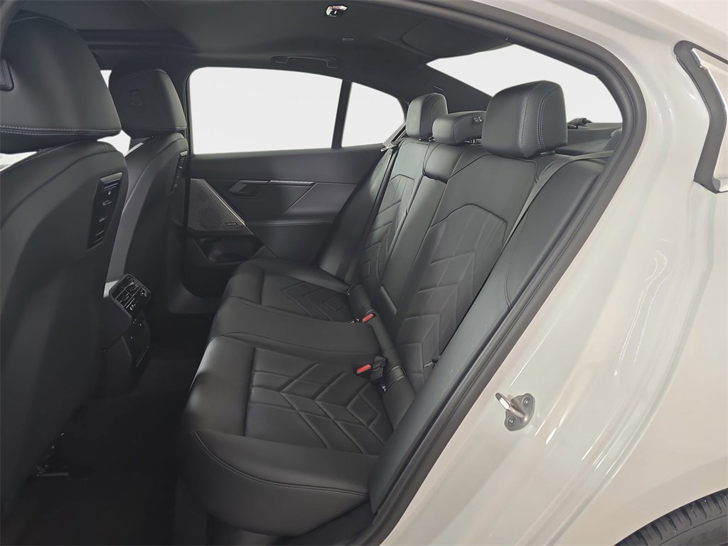 Used 2026 BMW 530i xDrive w/ Premium Package image 17