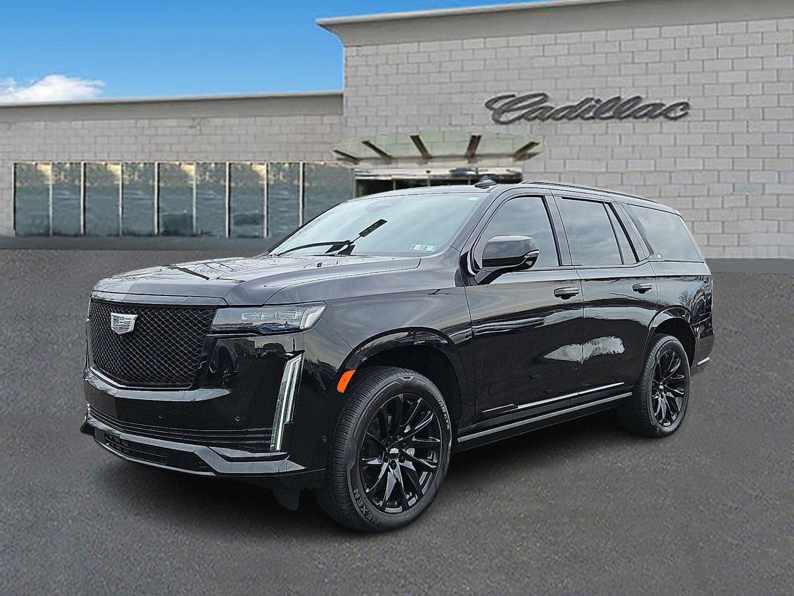 Used 2023 Cadillac Escalade Sport Platinum w/ LPO, ONYX Package image 1