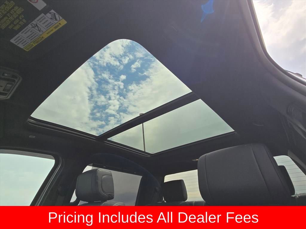 Used 2025 Toyota Tundra Platinum AWD/4WD image 14