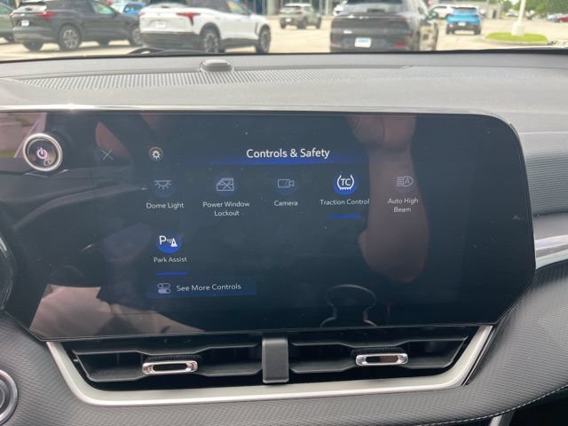 Used 2025 Chevrolet Equinox LT AWD/4WD image 27