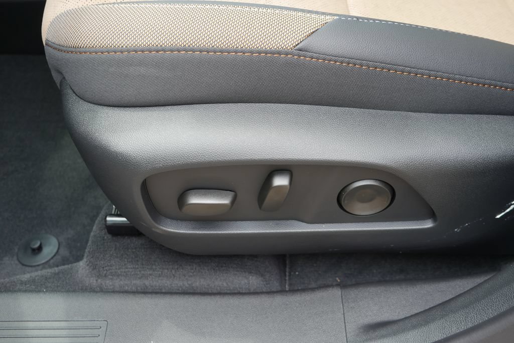 New 2027 Chevrolet Equinox ACTIV w/ Safety and Technology Package AWD/4WD image 27