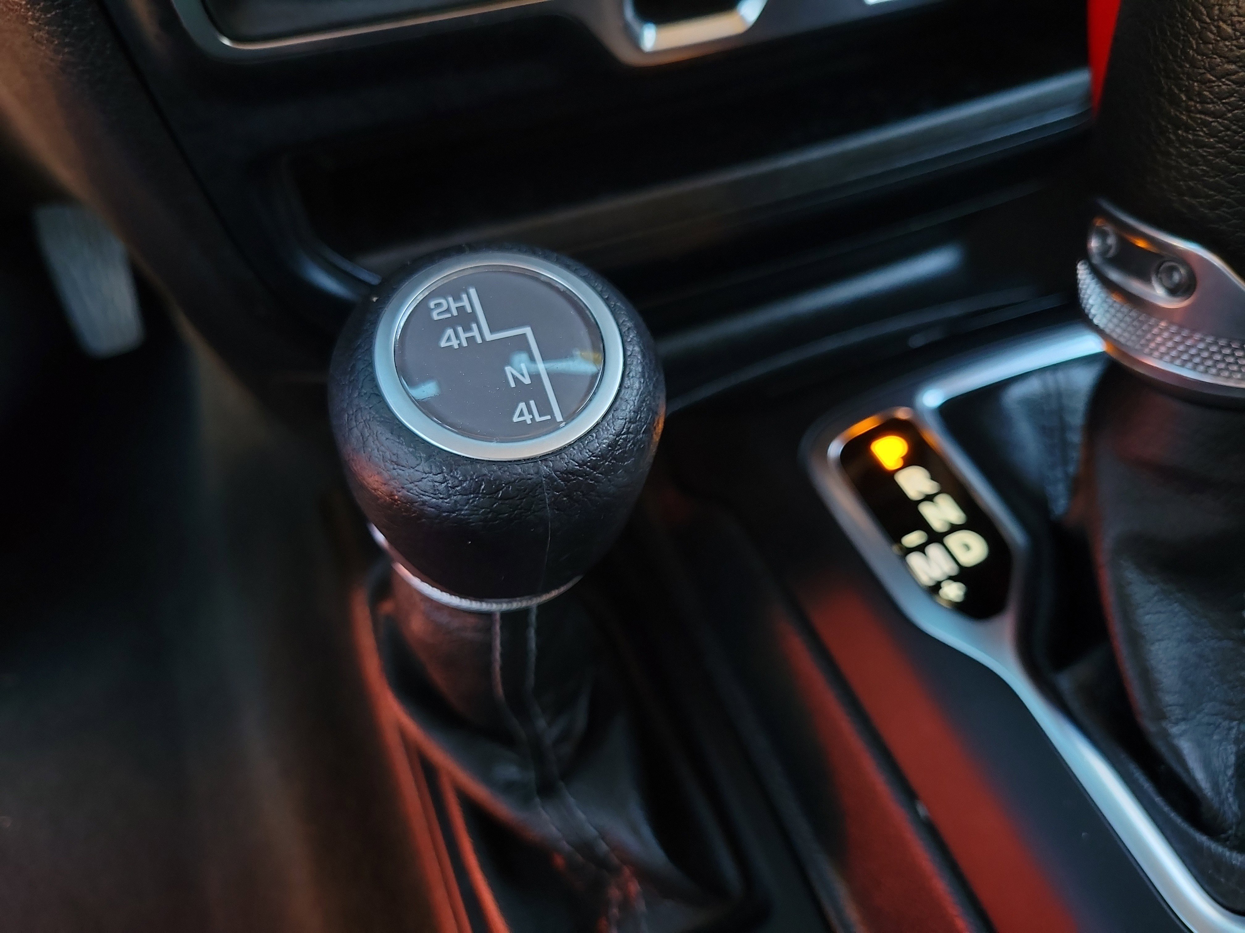 Used 2024 Jeep Wrangler Sport S image 28