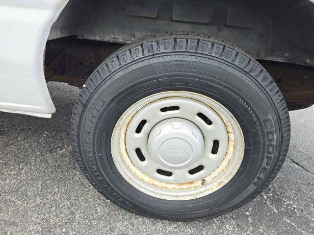 Used 2006 Ford E-150 and Econoline 150 RWD image 14