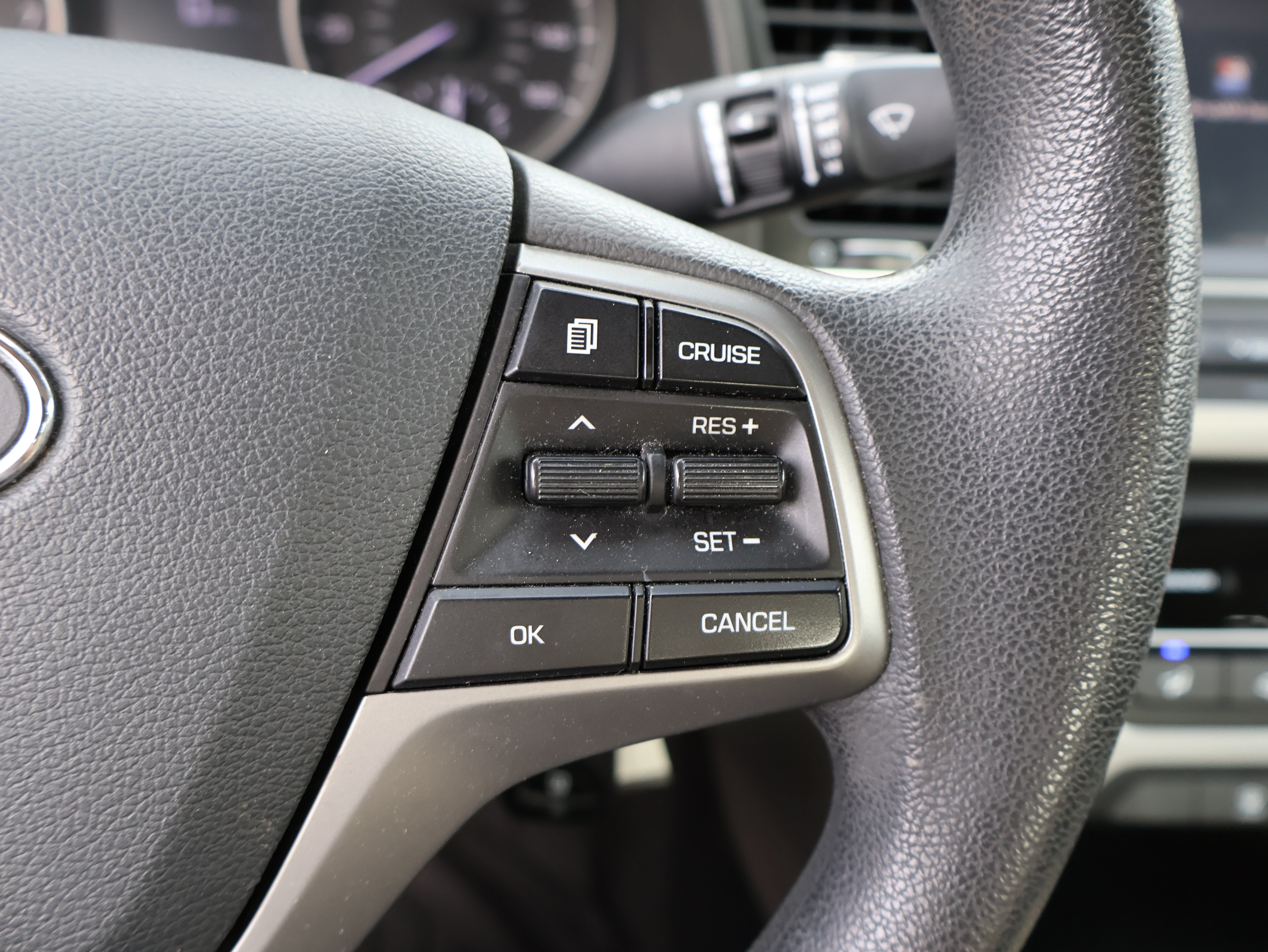 Used 2018 Hyundai Elantra SEL FWD image 29