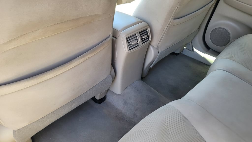 Used 2015 Nissan Rogue SV w/ SV Premium Package FWD image 26