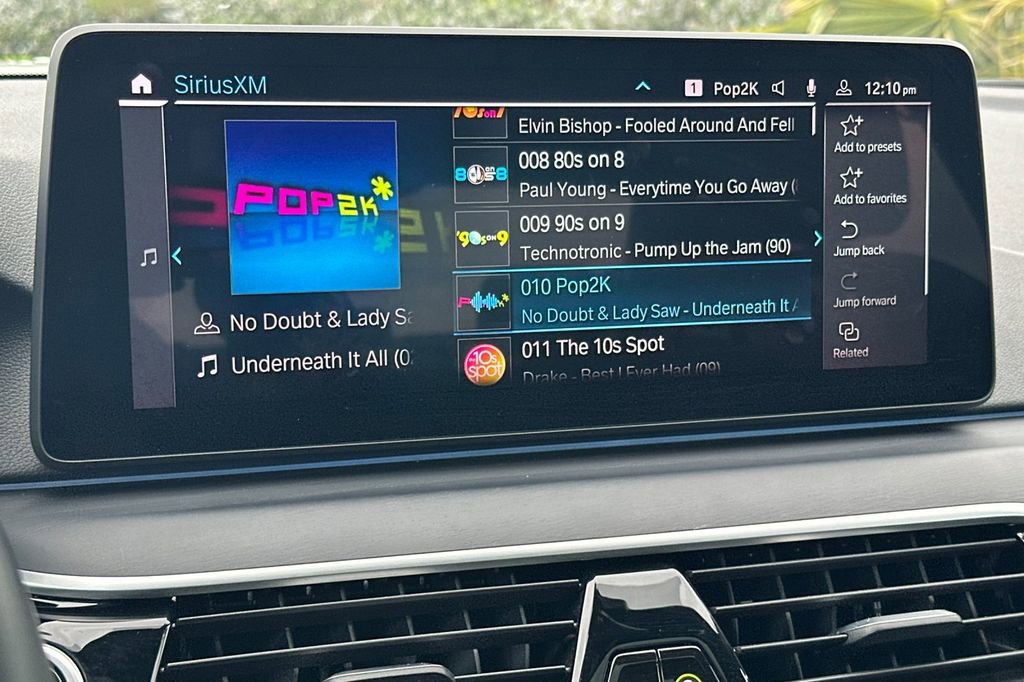 Used 2023 BMW 530e w/ M Sport Package image 19