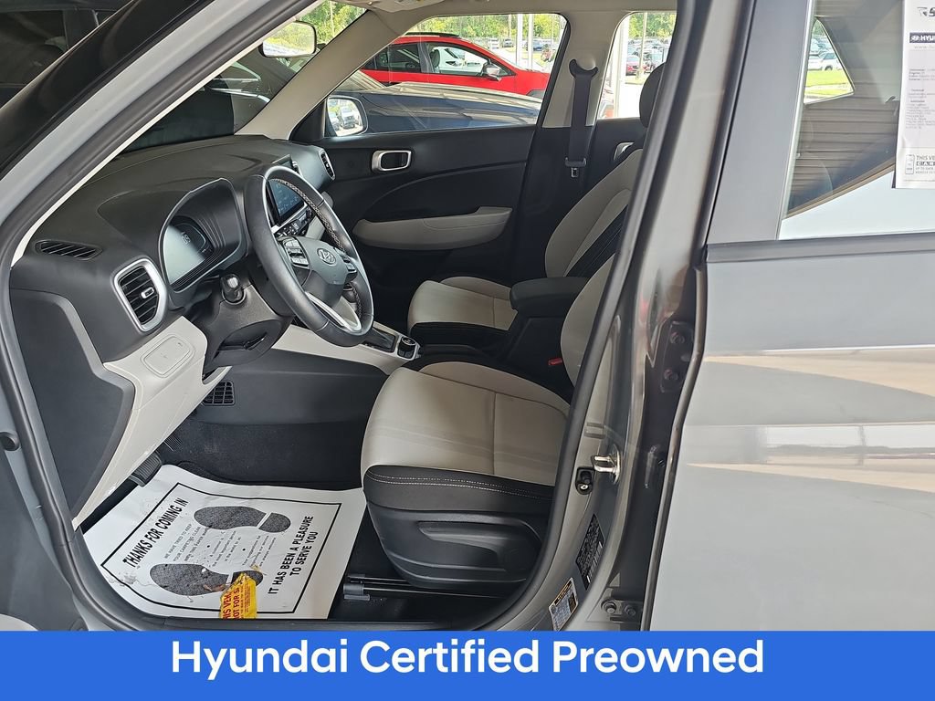 Certified 2023 Hyundai Venue SEL FWD image 15