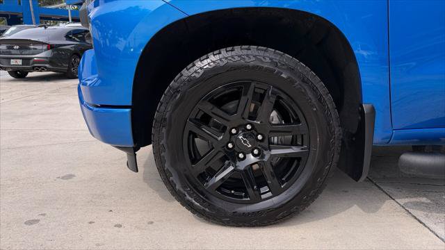 Used 2025 Chevrolet Silverado 1500 Custom w/ Turbomax Blackout Package RWD image 33