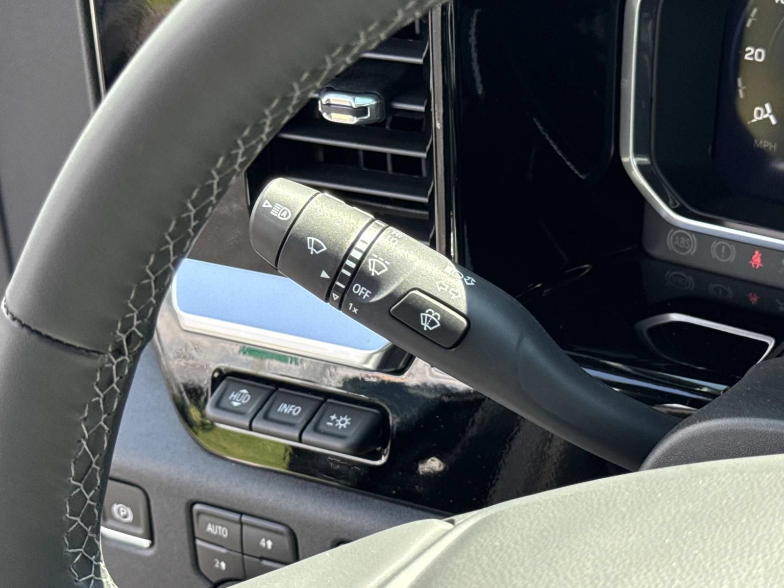 New 2026 Chevrolet Silverado 2500 High Country w/ High Country Premium Package AWD/4WD image 25