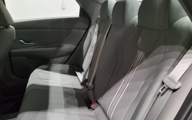 Used 2023 Hyundai Elantra SEL w/ Convenience Package FWD image 20