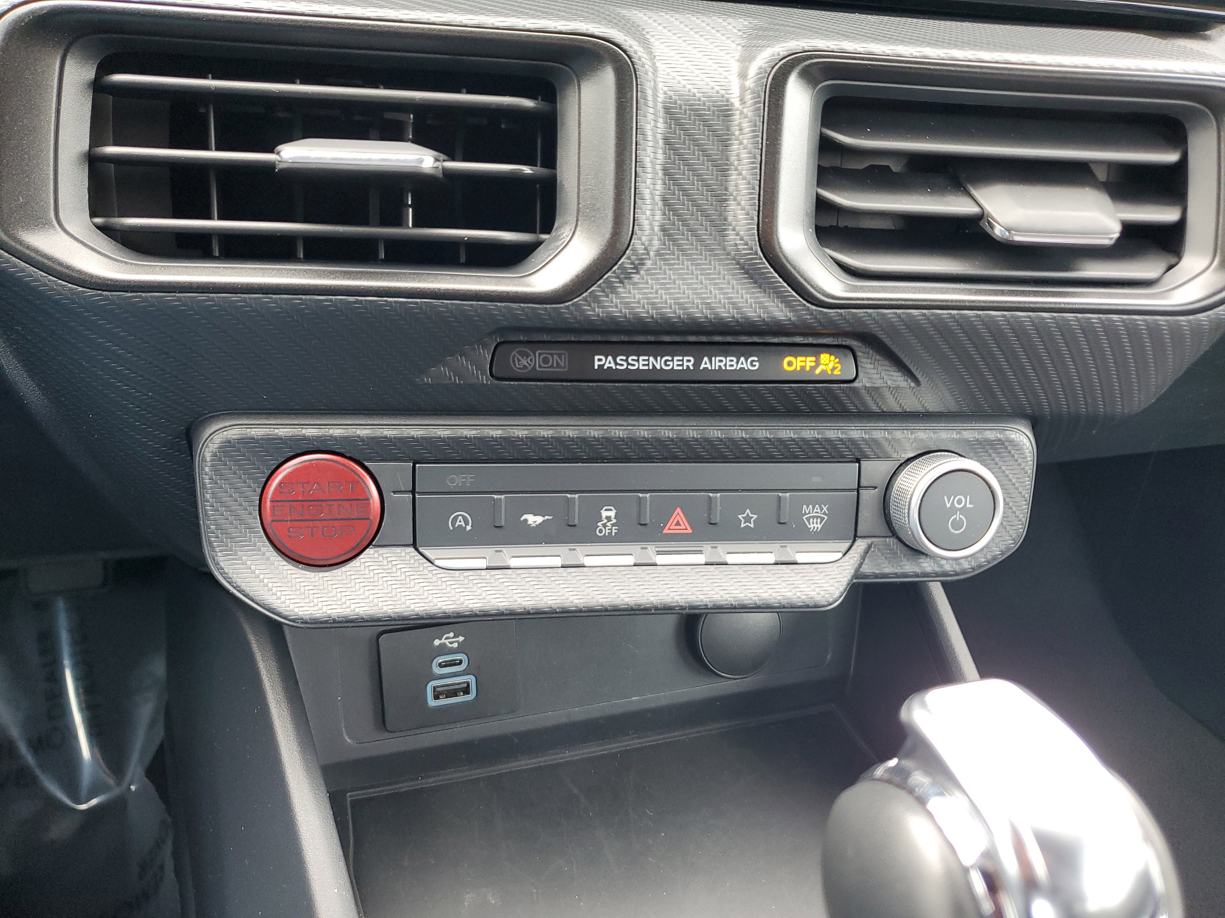 Used 2024 Ford Mustang Coupe image 22