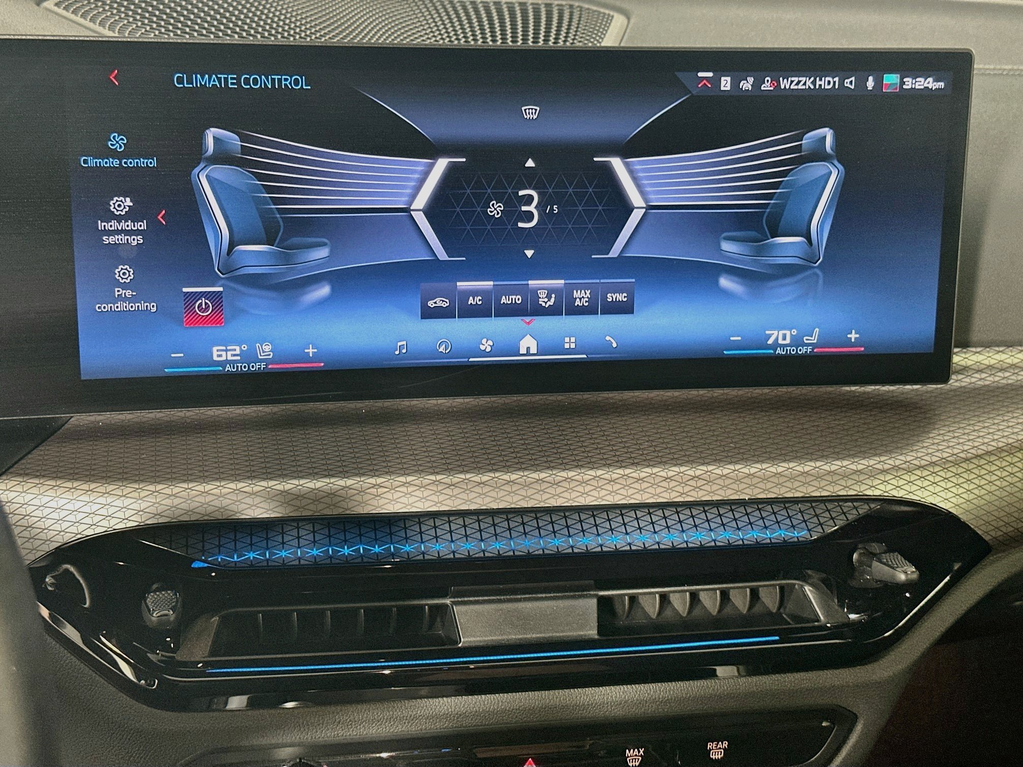 Used 2025 BMW M440i Convertible RWD image 24