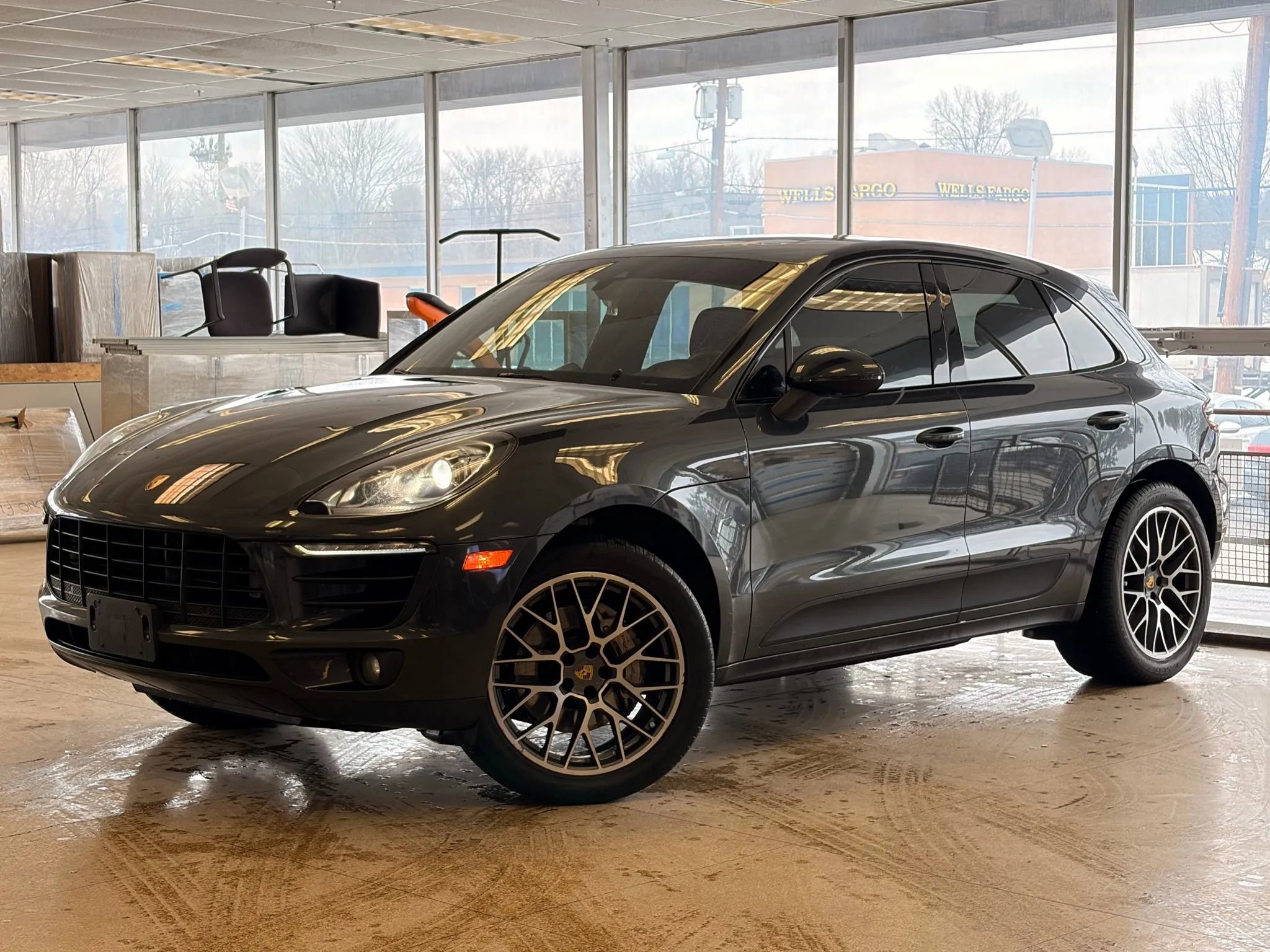 Used 2017 Porsche Macan S image 1