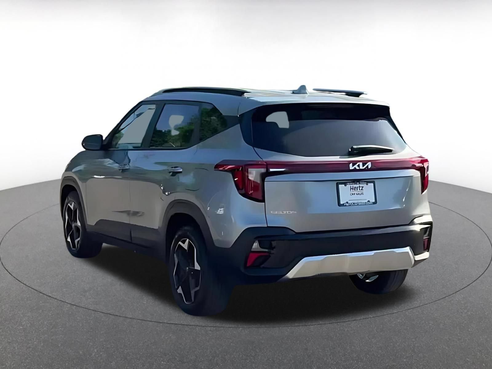 Used 2025 Kia Seltos S FWD image 11