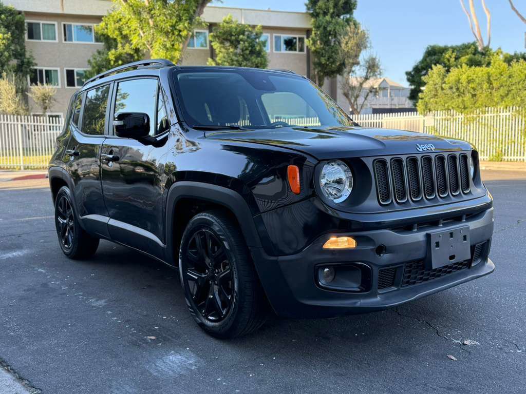 Used 2017 Jeep Renegade Altitude image 9