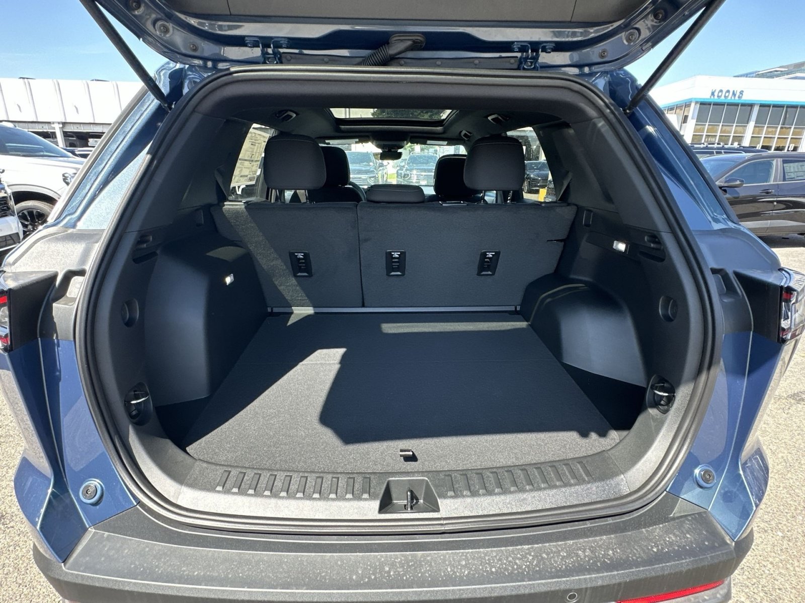 New 2027 Chevrolet Equinox LT w/ Safety and Technology Package AWD/4WD image 26
