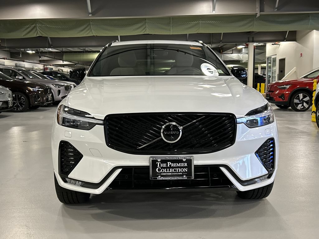 Used 2026 Volvo XC60 B5 Plus w/ Protection Package Premier AWD/4WD image 6