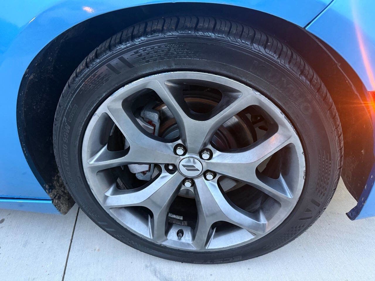 Used 2016 Dodge Charger R/T RWD image 12